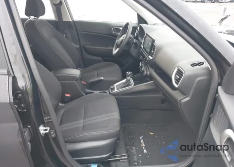 2025 Hyundai Venue Sel z USA, uszkodzony, nr VIN KMHRC8A32SU393545